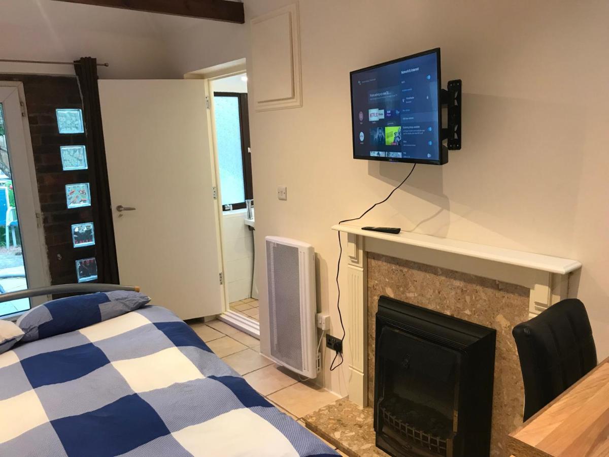 Self Contained Annex Villa Bournemouth Bagian luar foto