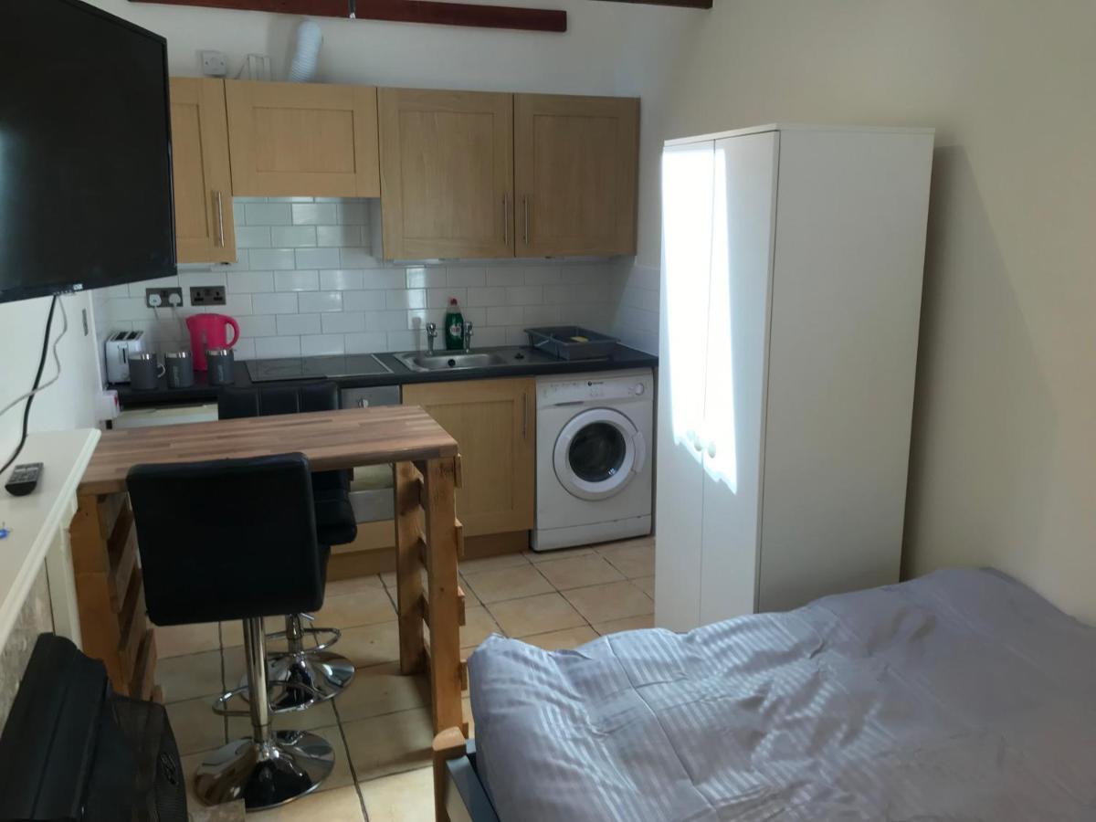Self Contained Annex Villa Bournemouth Bagian luar foto
